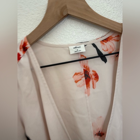 NEW Aritzia Wilfred Tia Front Tie Floral Print Blouse Medium NWT - Picture 5 of 12